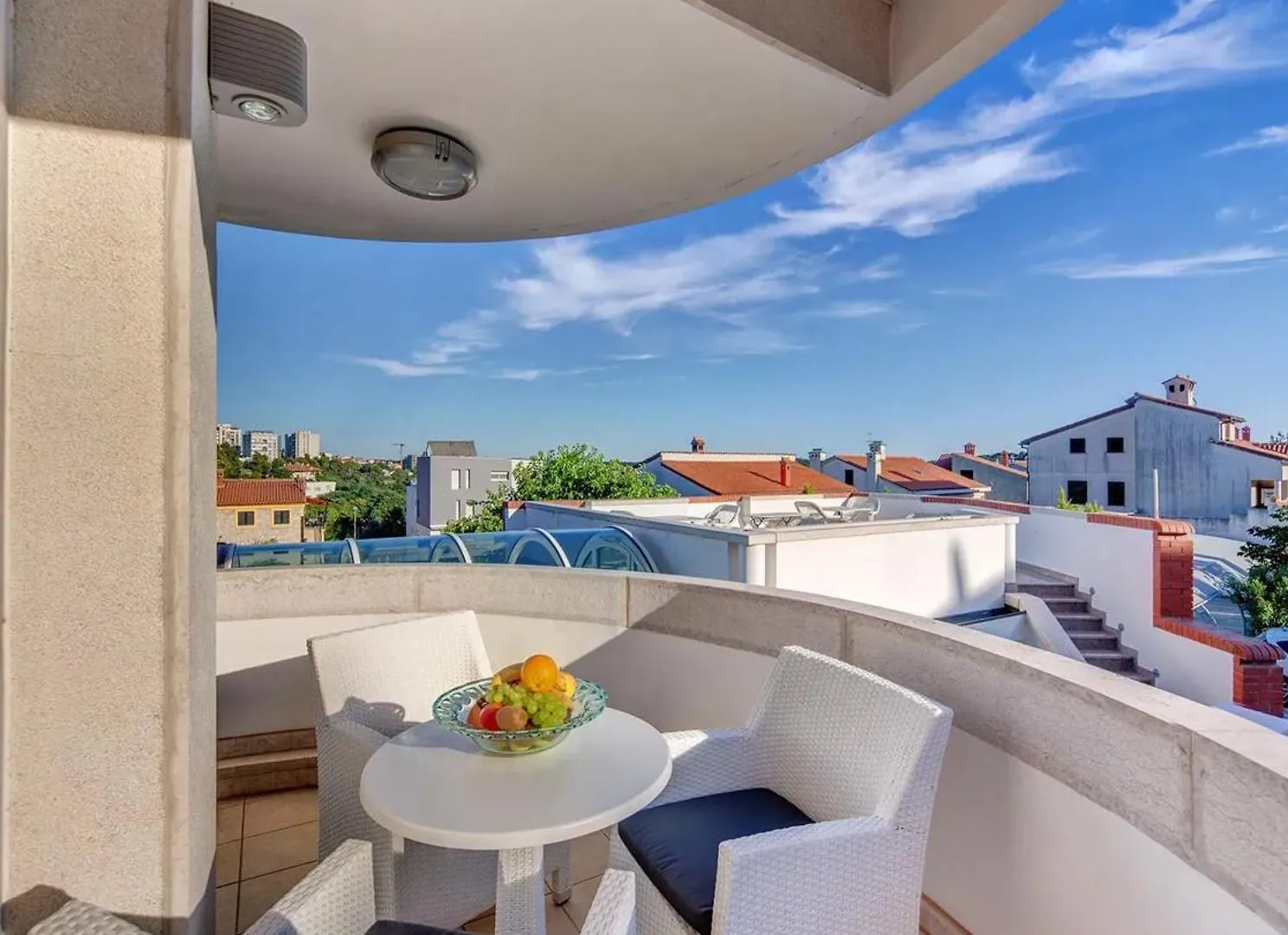 Villa With Jacuzzi On The Pula Riviera Croatia