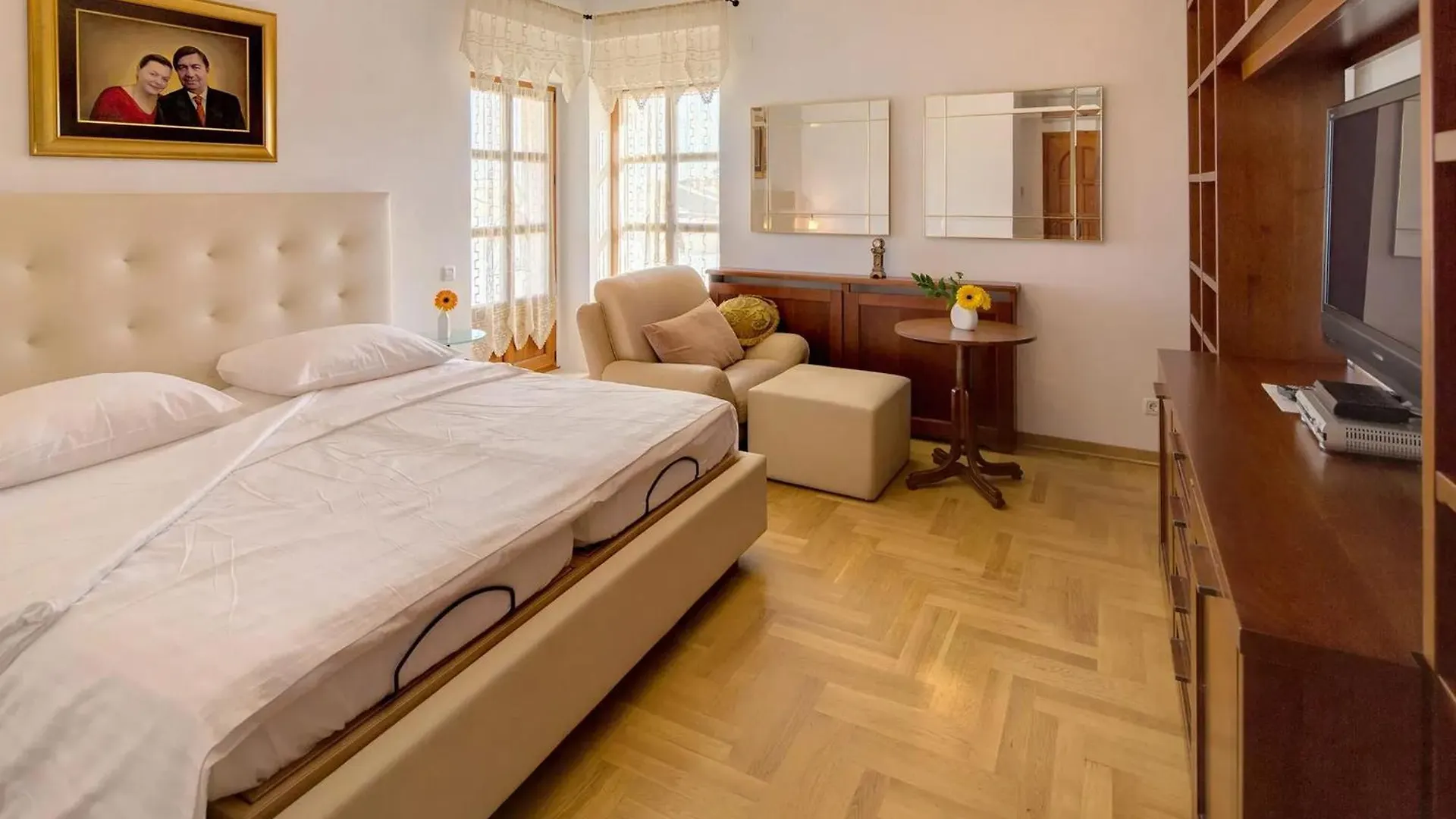 Villa With Jacuzzi On The Pula Riviera Croatia