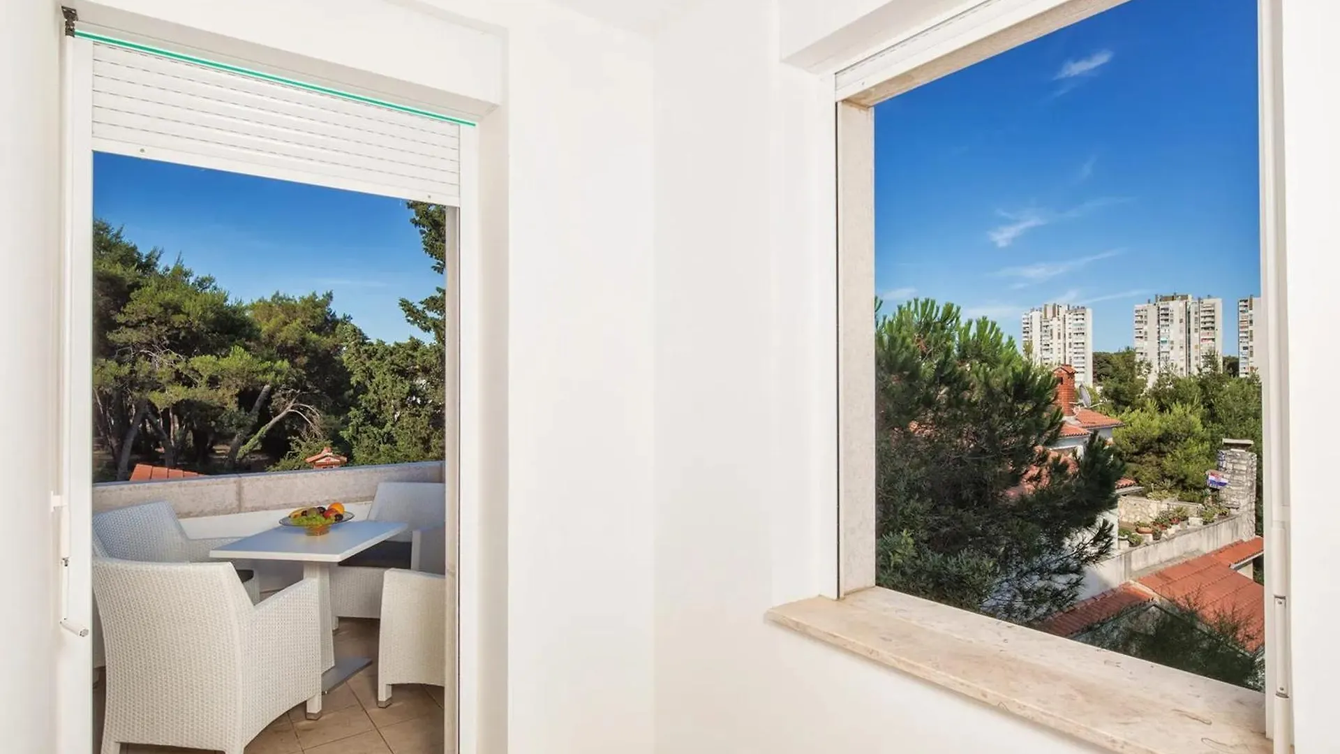 Villa With Jacuzzi On The Pula Riviera