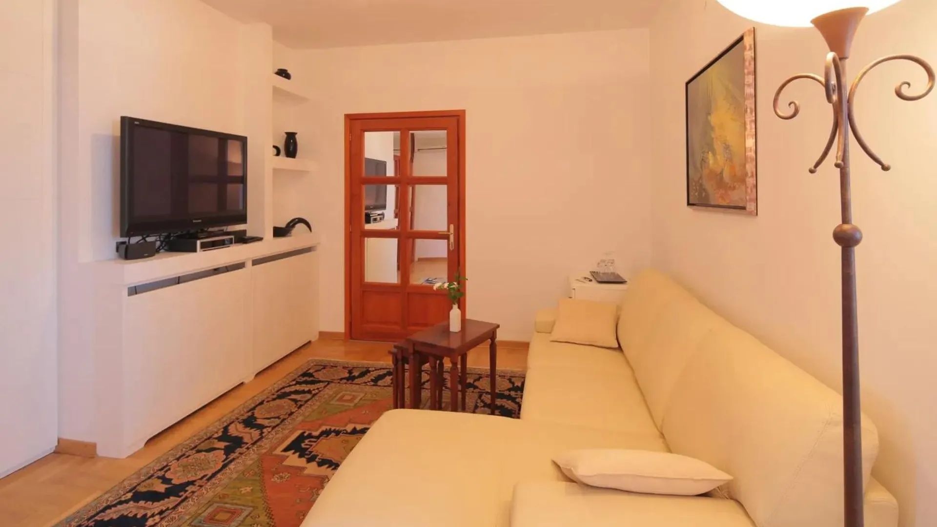 Villa With Jacuzzi On The Pula Riviera Croatia
