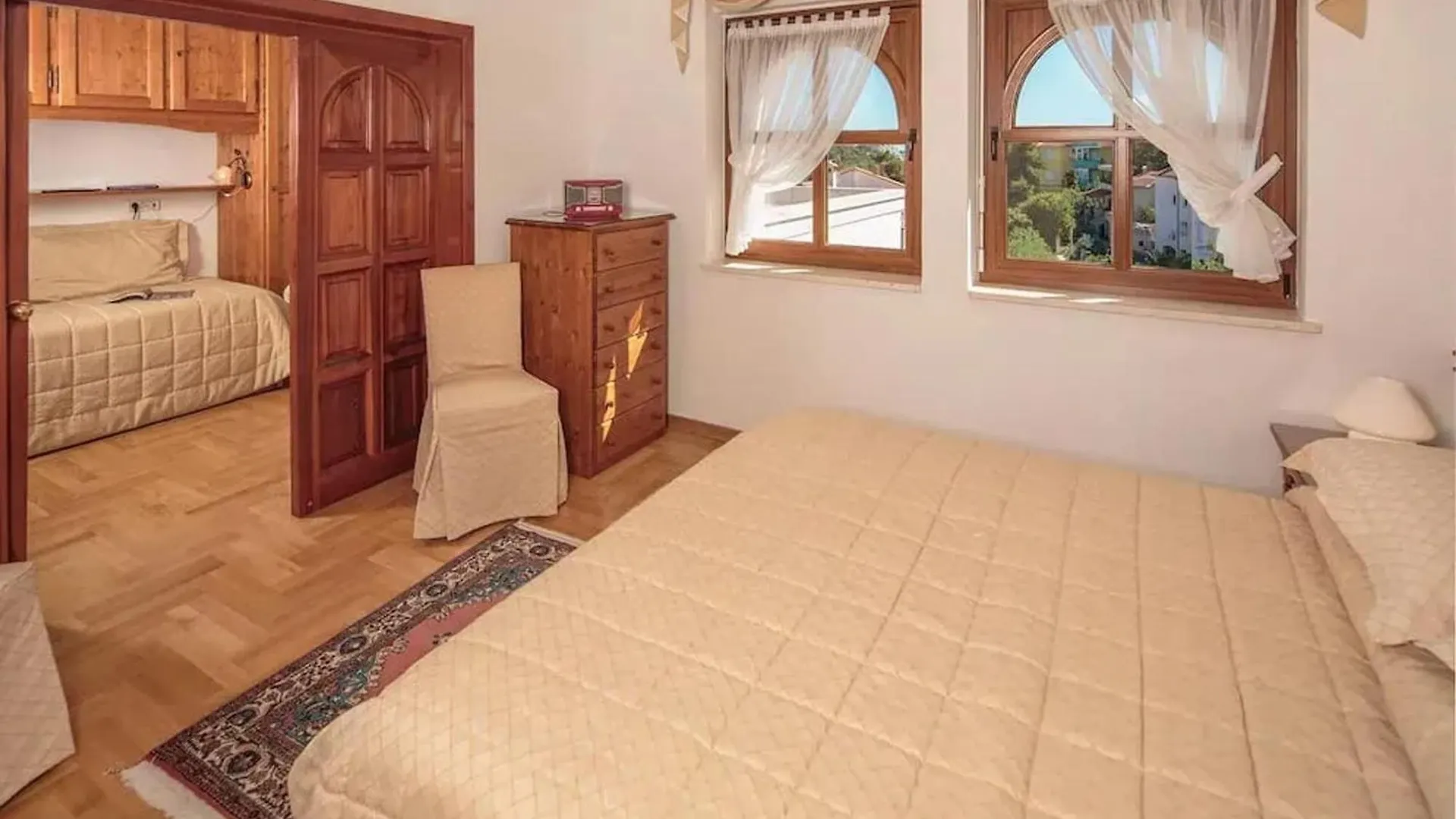 Villa With Jacuzzi On The Pula Riviera 0*,  Croatia